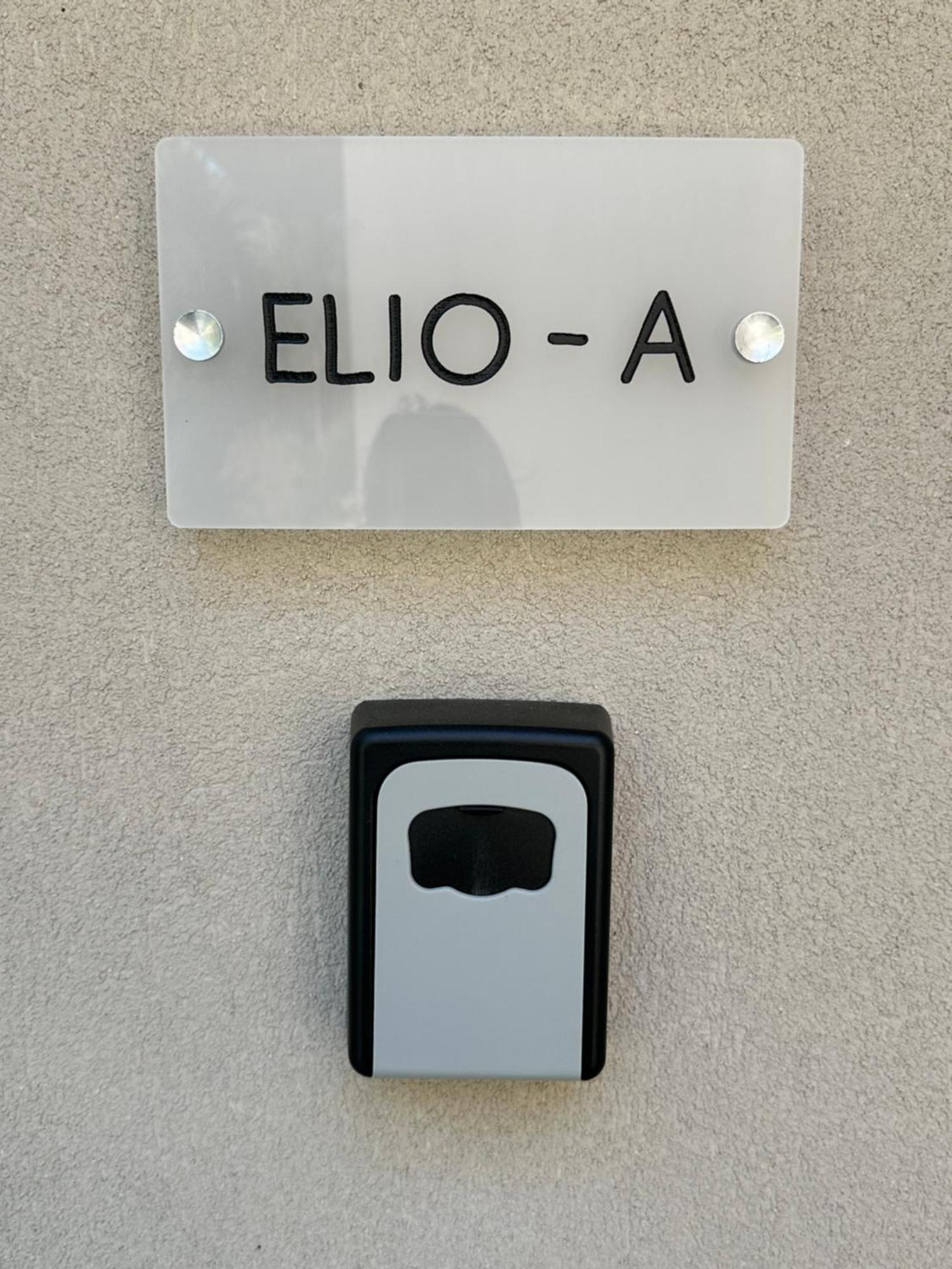 Elio A 1Bdr Apt With Garden 1 Min From The Beach By Hospi Heraklion  Ngoại thất bức ảnh